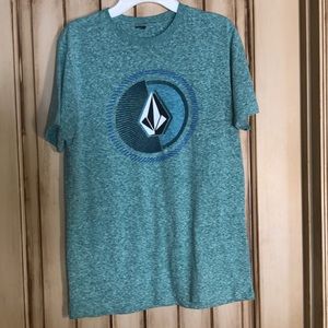 Green Volcom shirt